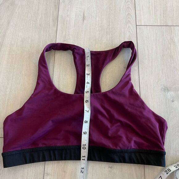 Lululemon women’s sports bra size 10 - Picture 3 of 6